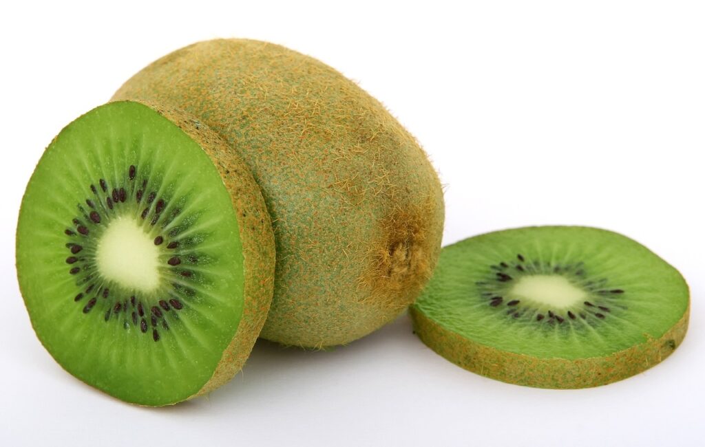 Kiwi skin benefits