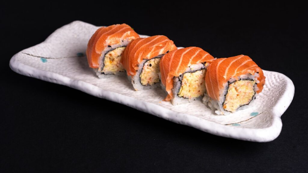 Salmon roll sushi