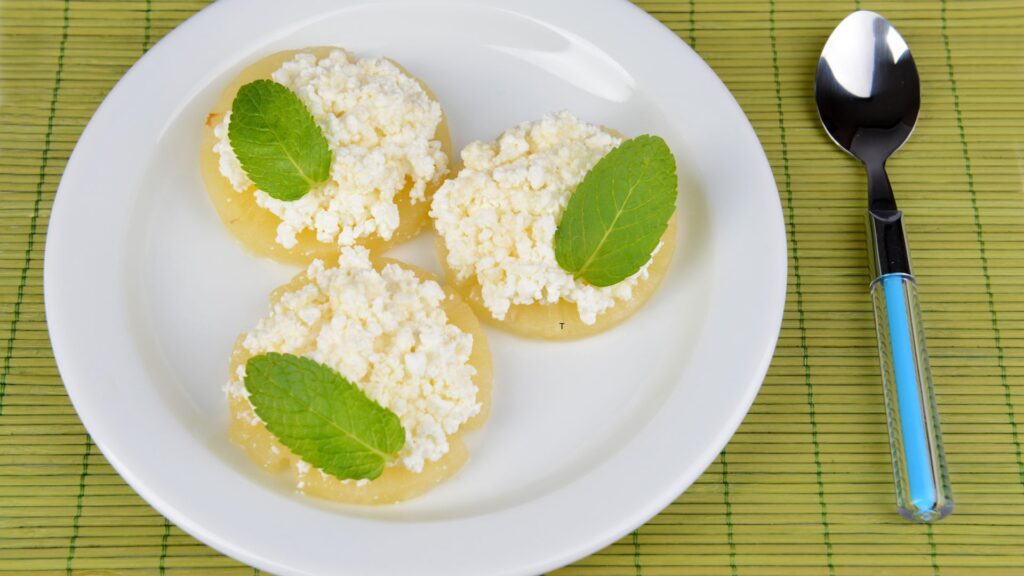 satisfy your cravings with pineapple and cottage cheese