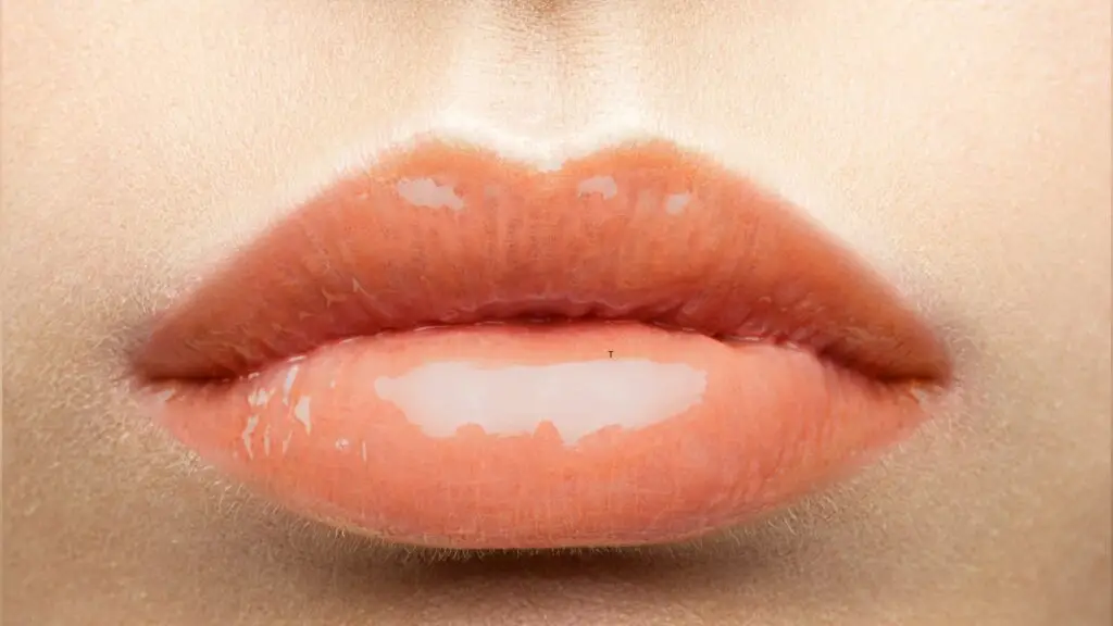 Swollen lips cause